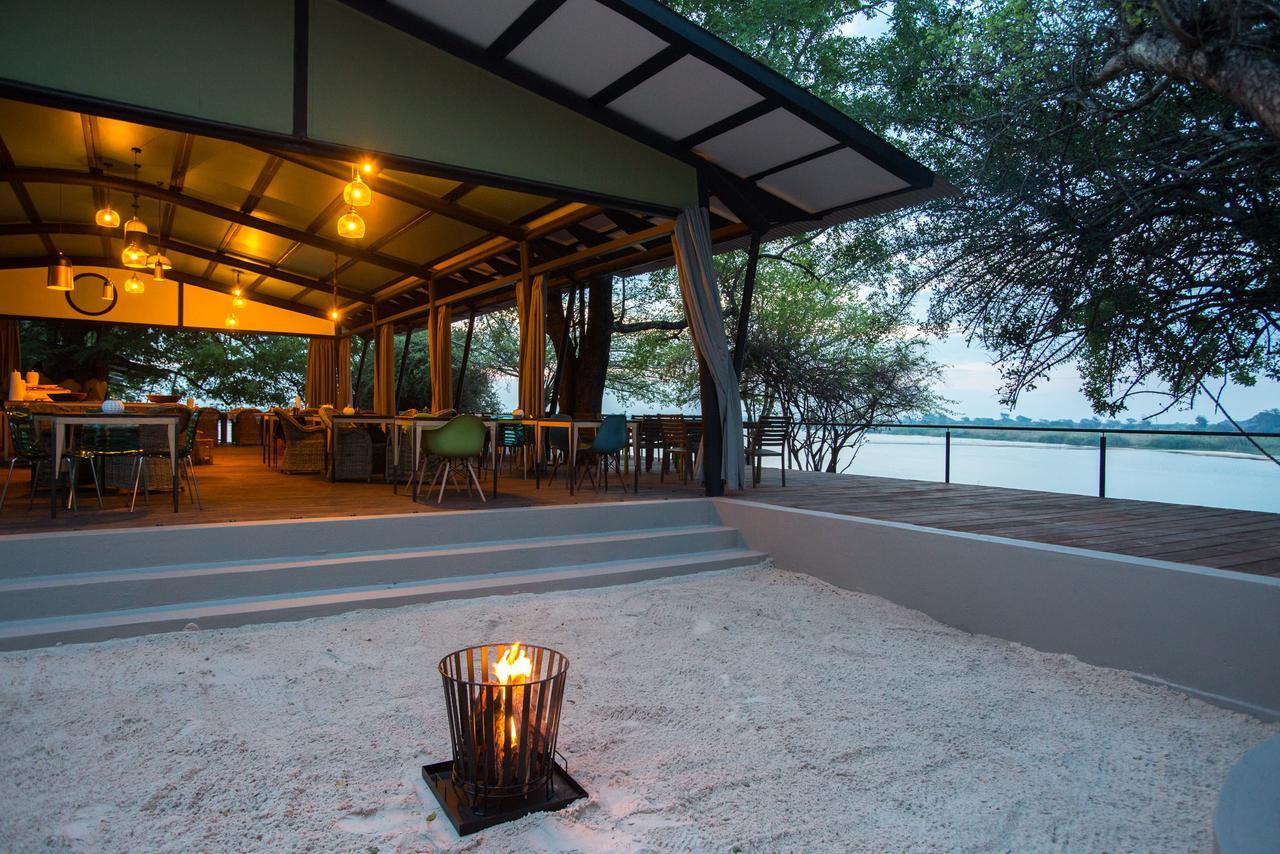 Zambezi Mubala Lodge カティマ・ムリロ エクステリア 写真