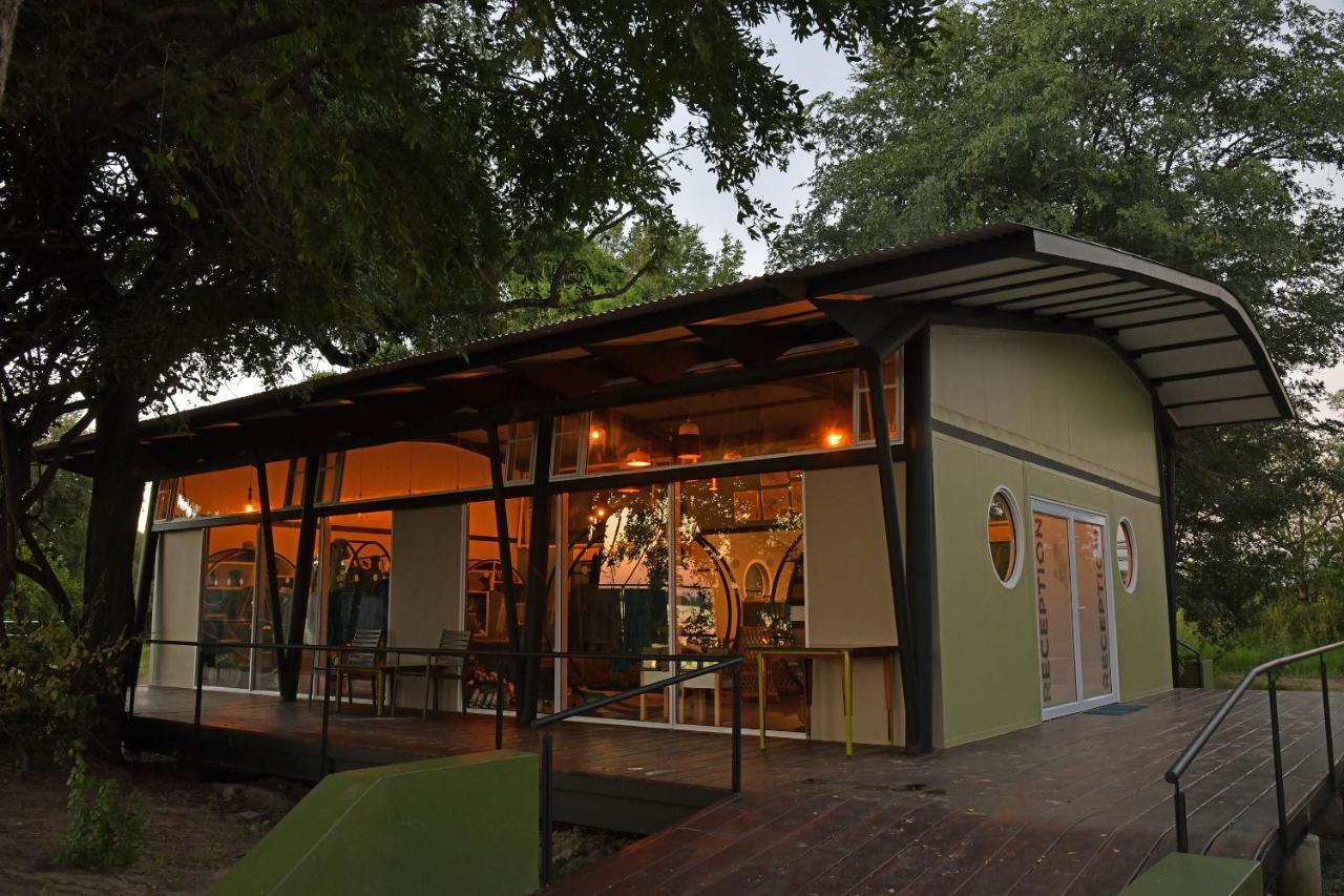 Zambezi Mubala Lodge カティマ・ムリロ エクステリア 写真